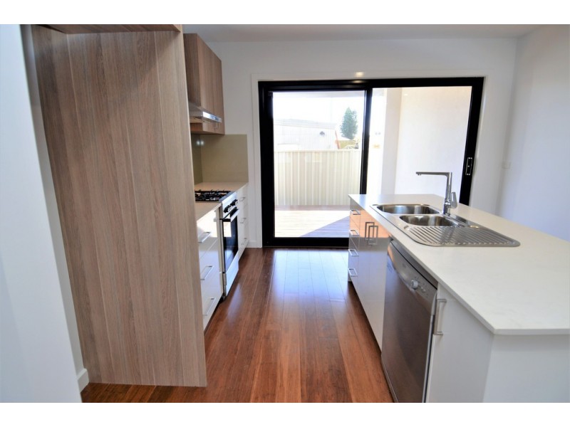 16 Maiden Street, Moama NSW 2731