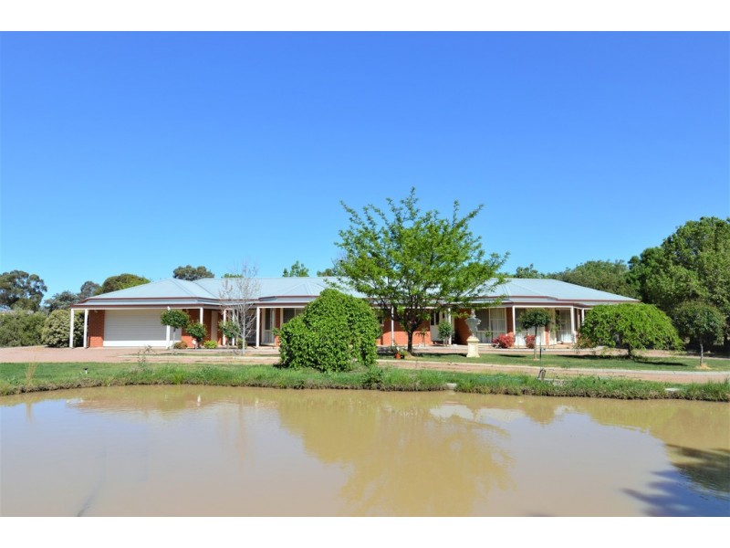 8541 Northern Highway, Echuca VIC 3564