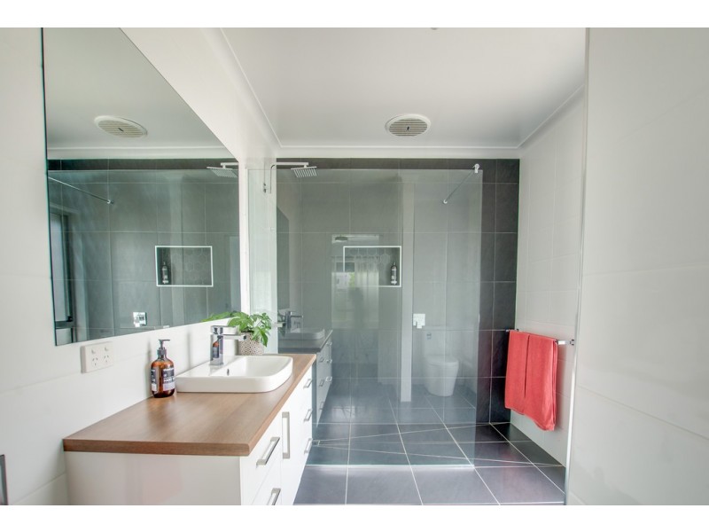 55 McKinlay St, Echuca VIC 3564