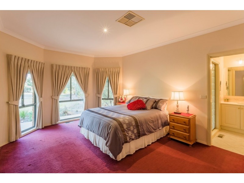 109 Fehring Lane, Echuca VIC 3564