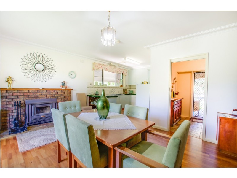 13 Campaspe Esplanade, Echuca VIC 3564