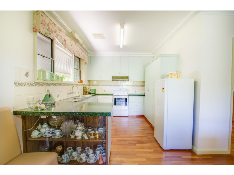 13 Campaspe Esplanade, Echuca VIC 3564