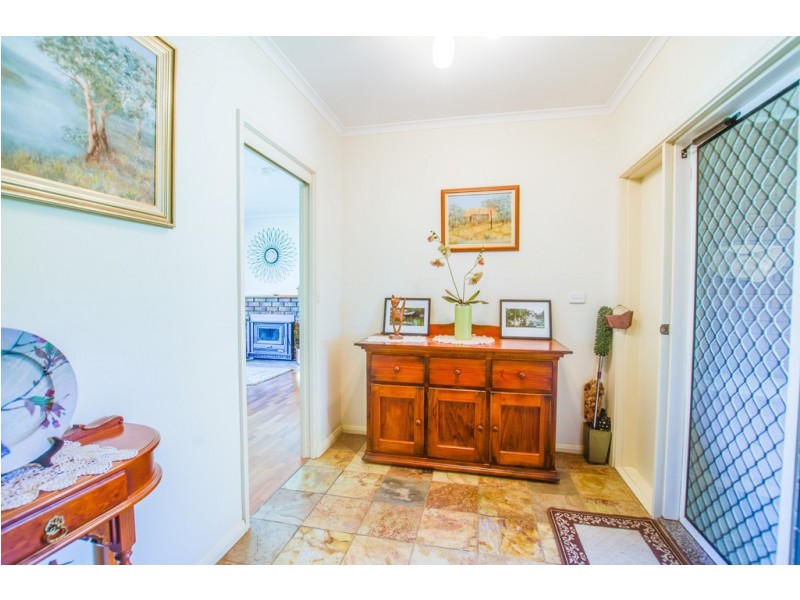 13 Campaspe Esplanade, Echuca VIC 3564