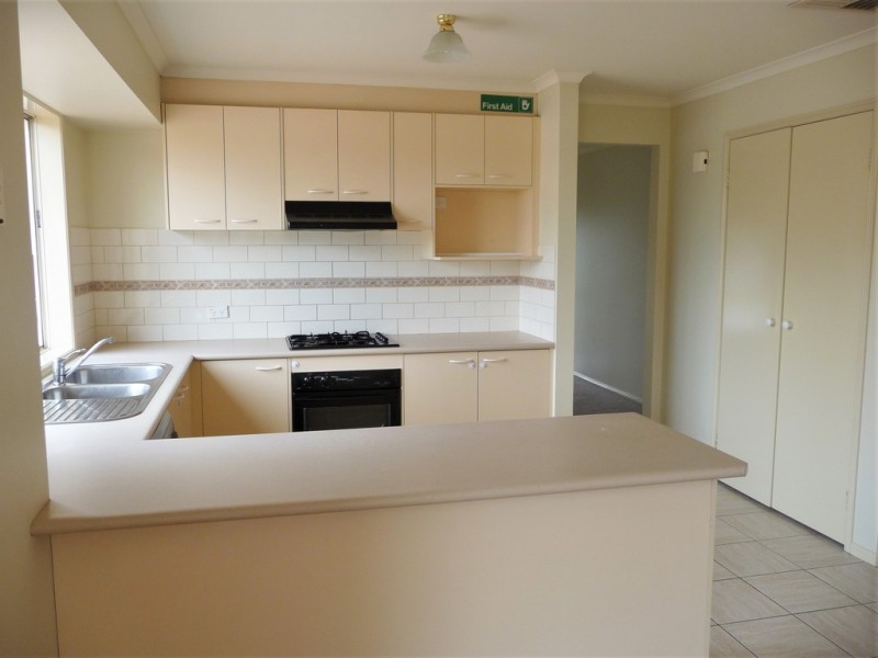 76 Ogilvie Ave, Echuca VIC 3564