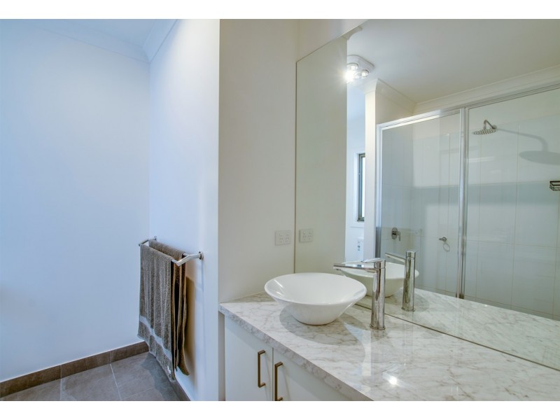 2 of 4 Dumfries Crt, Moama NSW 2731