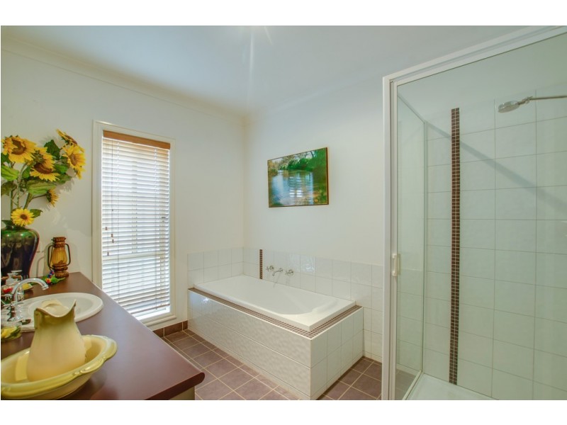 16 Jamieson Drive, Echuca VIC 3564