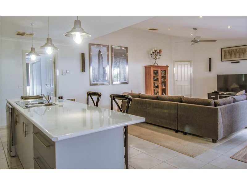 23 McLachlan Road, Echuca VIC 3564