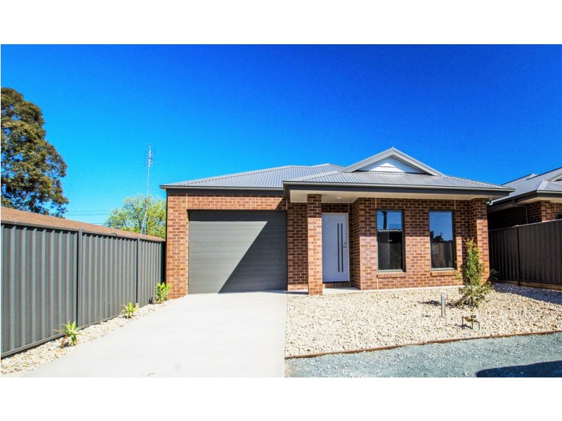 23A or 23B Chanter St, Moama NSW 2731