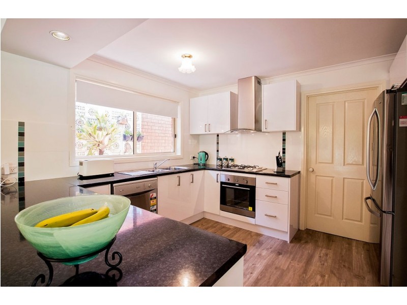 8 Kingfisher Drive East, Moama NSW 2731