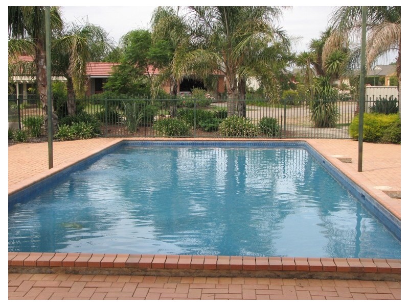 8 Kingfisher Drive East, Moama NSW 2731