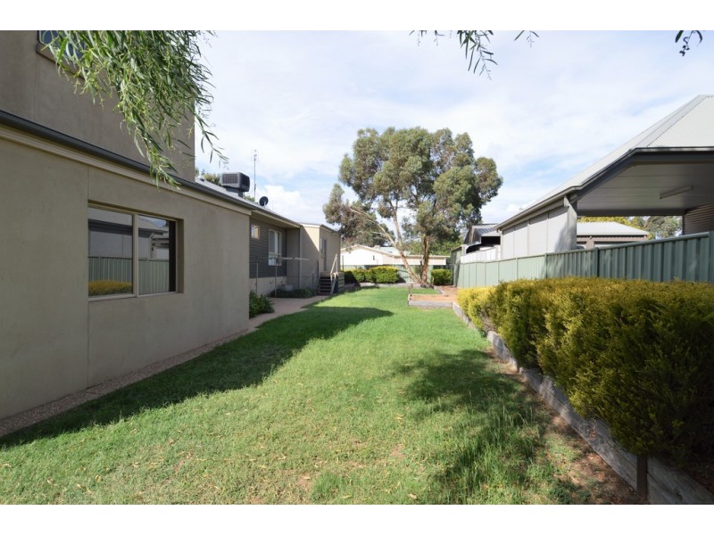 61 Pakenham Street, Echuca VIC 3564