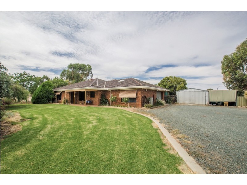 415 Mary Ann Rd, Echuca VIC 3564