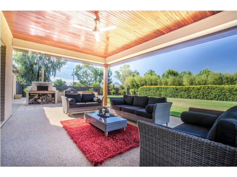 1 Grenache Grove, Moama NSW 2731