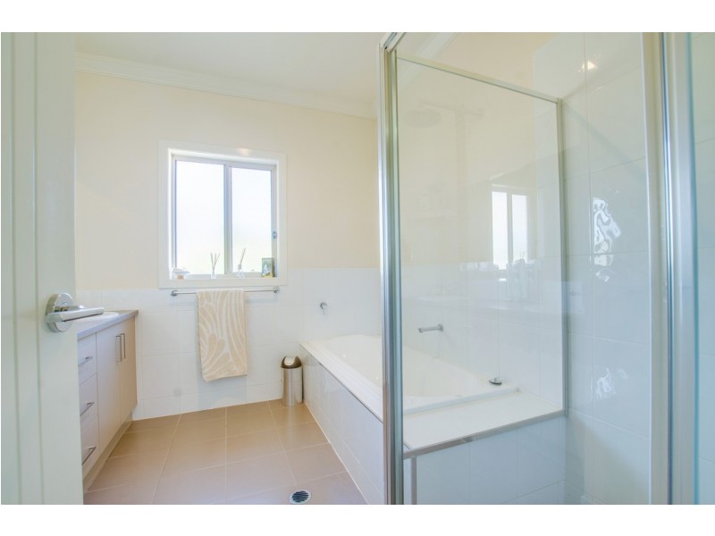 1 Grenache Grove, Moama NSW 2731