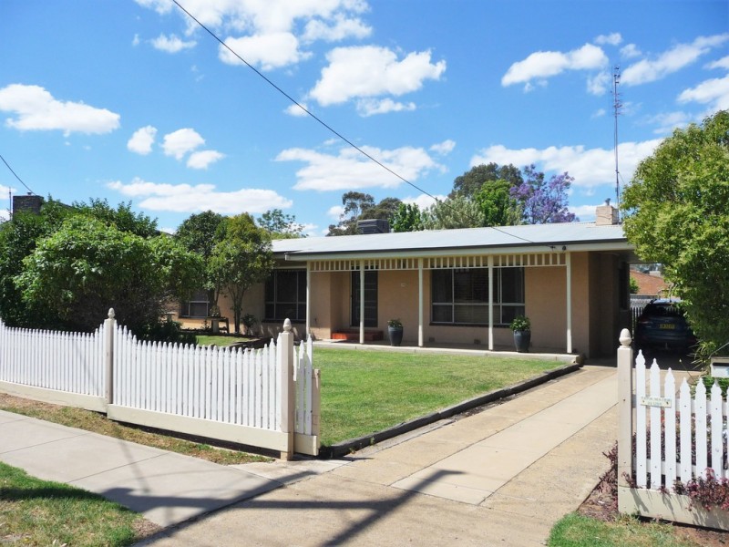 19 Martin St, Moama NSW 2731