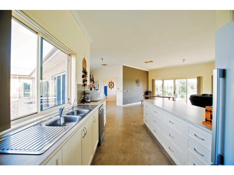 737 Echuca West School Road, Echuca VIC 3564