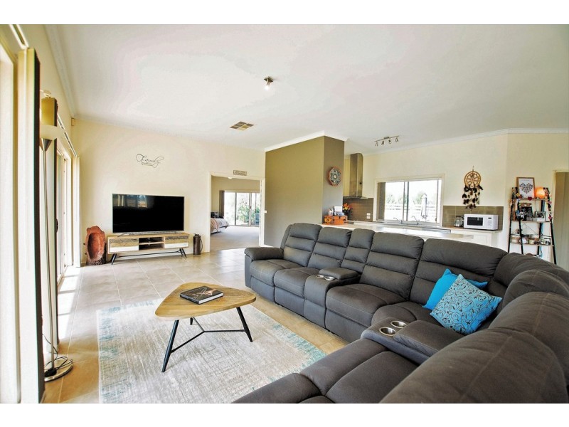 737 Echuca West School Road, Echuca VIC 3564