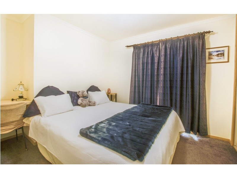 22 Pevensey Place, Echuca VIC 3564