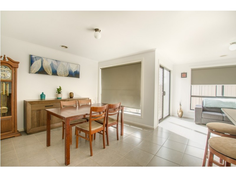 2 of 26 Genevieve Ave, Echuca VIC 3564