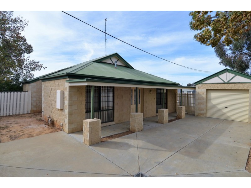 2/36 Hovell Street, Echuca VIC 3564