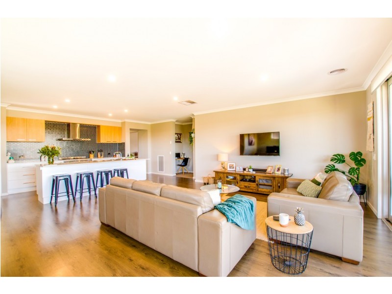 61 Sugar Gums Drive, Moama NSW 2731