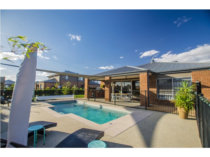 61 Sugar Gums Drive, Moama NSW 2731