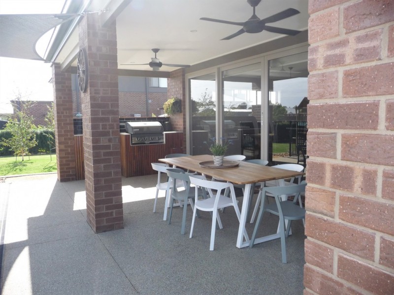 61 Sugar Gums Drive, Moama NSW 2731