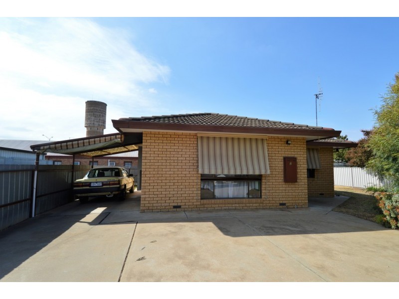 1and2 22 Landsborough Street, Echuca VIC 3564