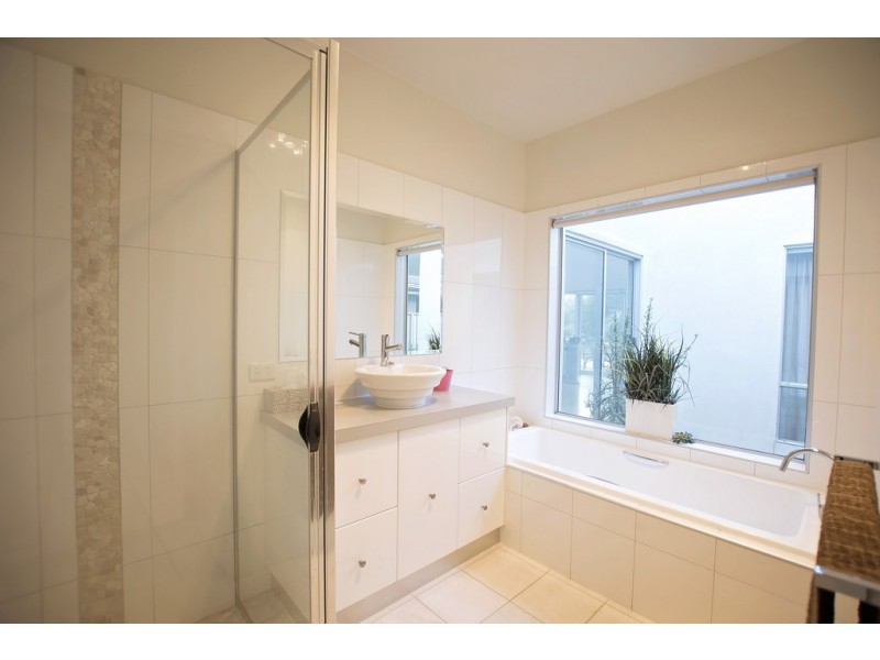 90 Shetland Drive, Moama NSW 2731