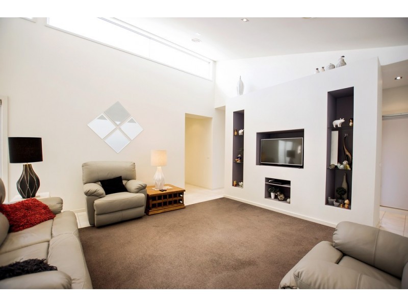90 Shetland Drive, Moama NSW 2731
