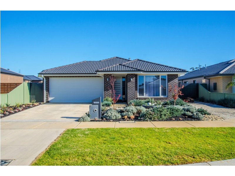 7 Marion Crt, Moama NSW 2731