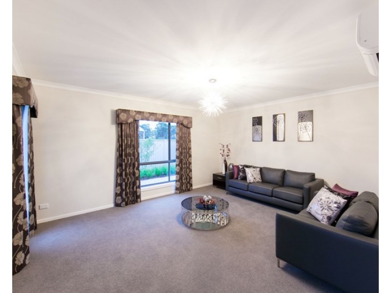 4 Whitby Close, Echuca VIC 3564