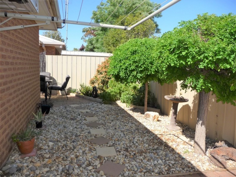 2/16 Council Street, Moama NSW 2731