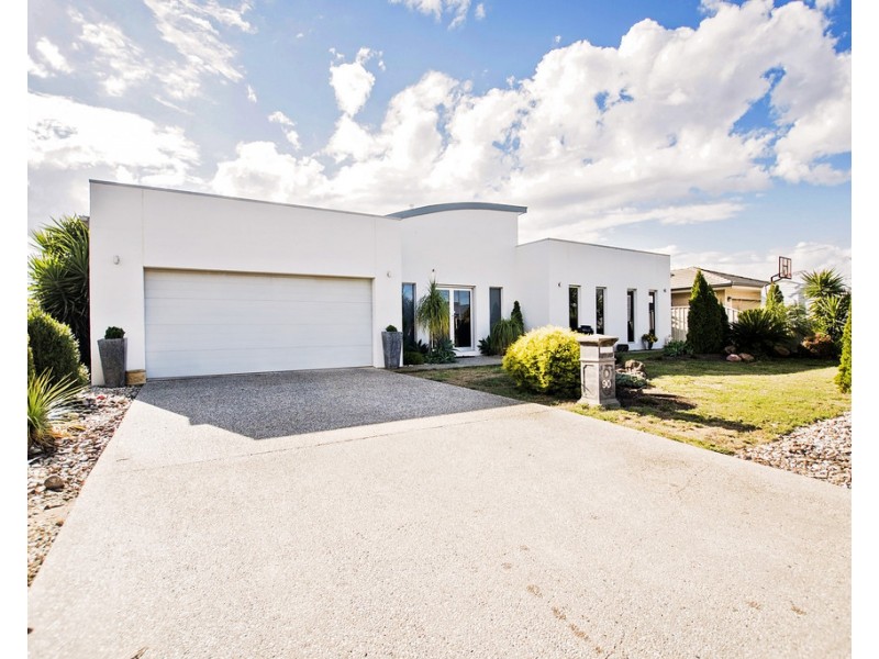 90 Shetland Drive, Moama NSW 2731
