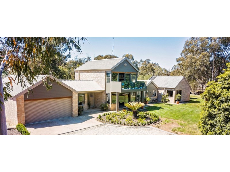 18 Charters Drive, Moama NSW 2731