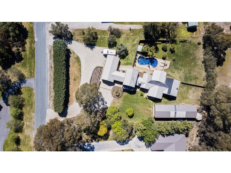 18 Charters Drive, Moama NSW 2731