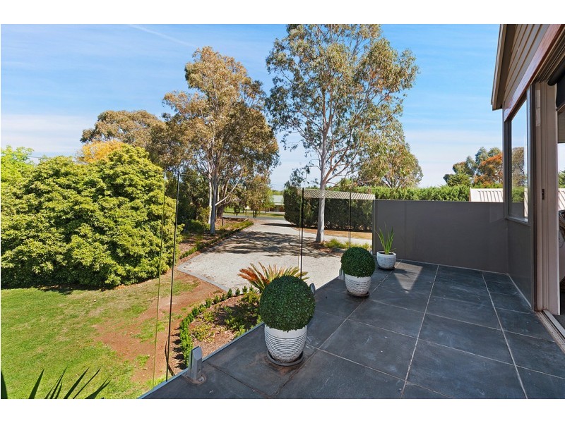 18 Charters Drive, Moama NSW 2731