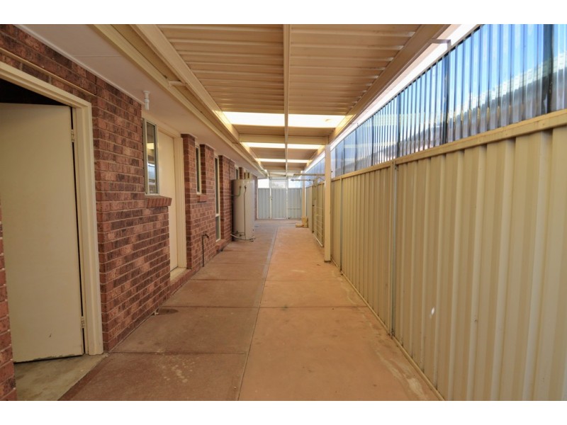 1 52 LAWSON DRIVE, Moama NSW 2731