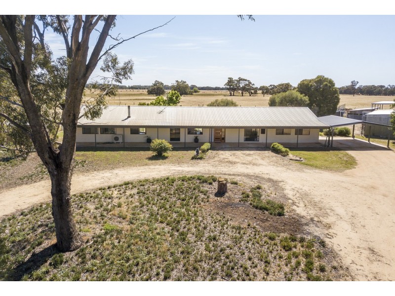 175 MULLER ROAD, Echuca VIC 3564