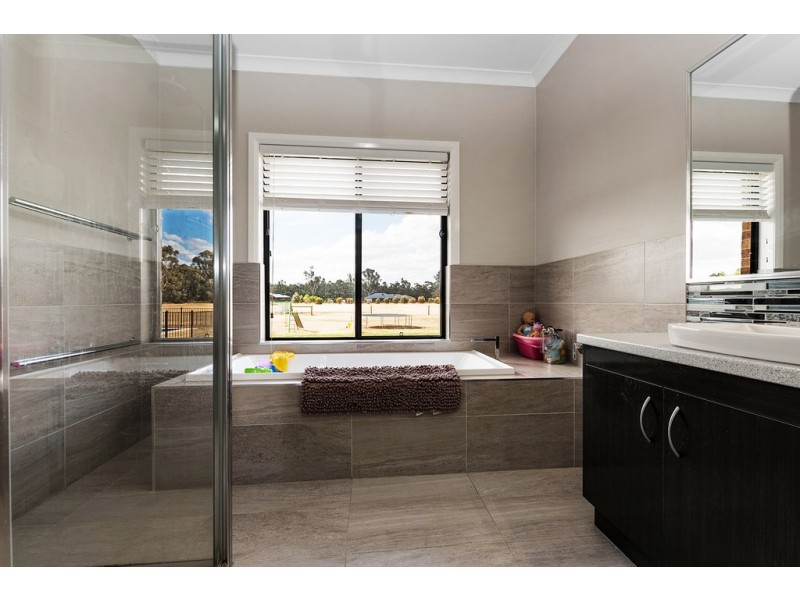 187 BANGERANG ROAD, Echuca Village VIC 3564