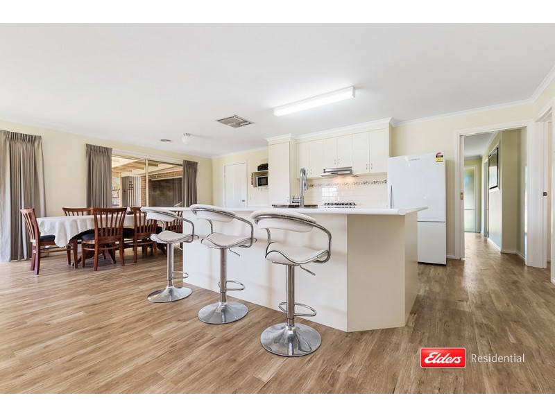 6 Glencoe Boulevard, Moama NSW 2731