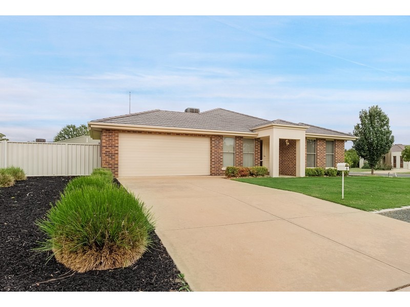 6 Dumfries Court, Moama NSW 2731