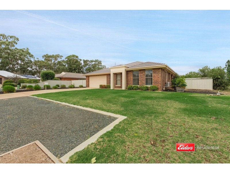 6 Dumfries Court, Moama NSW 2731