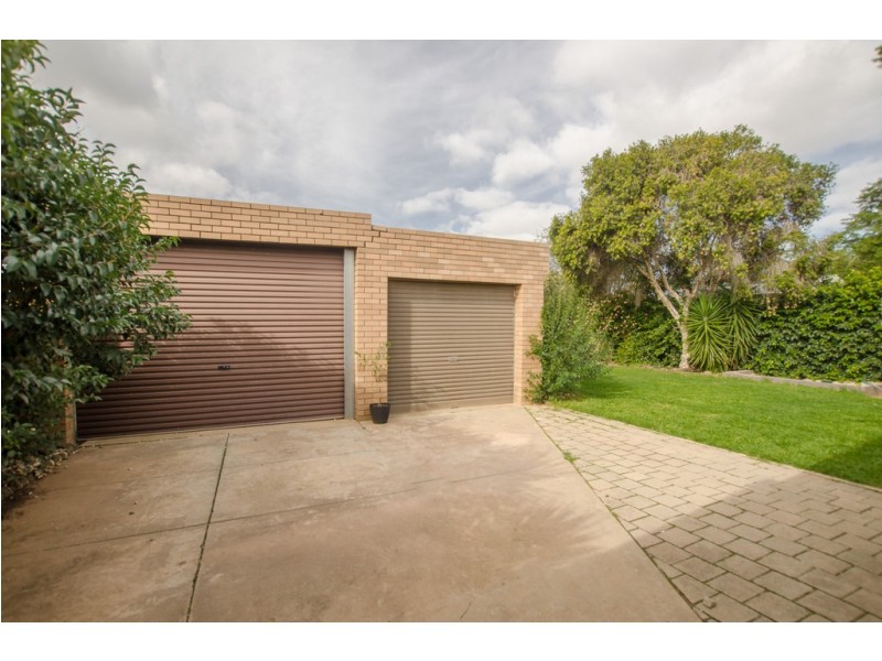 38 Crossen Street, Echuca VIC 3564