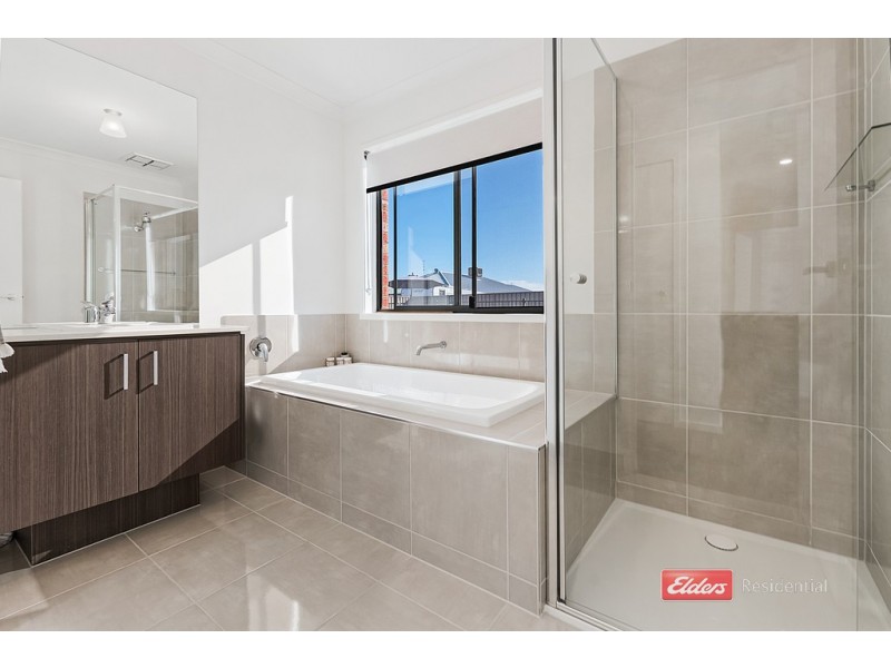 4 Magnolia Drive, Echuca VIC 3564