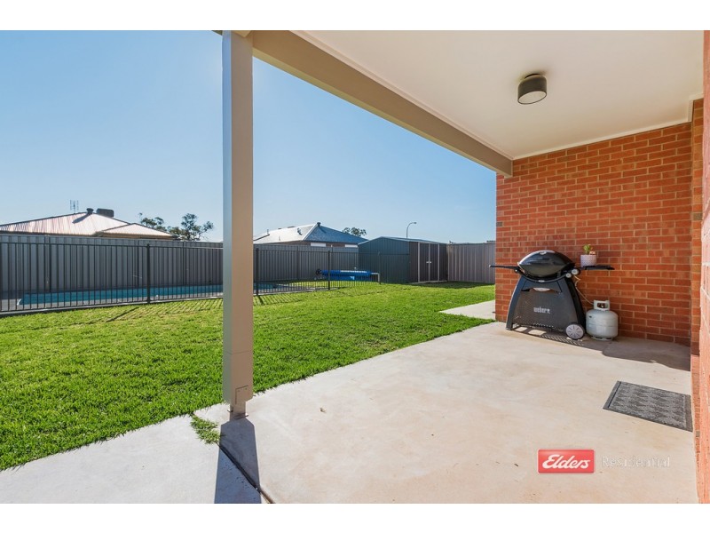 4 Magnolia Drive, Echuca VIC 3564