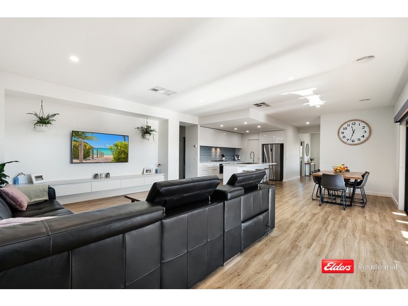 10 Cobba Way, Moama NSW 2731