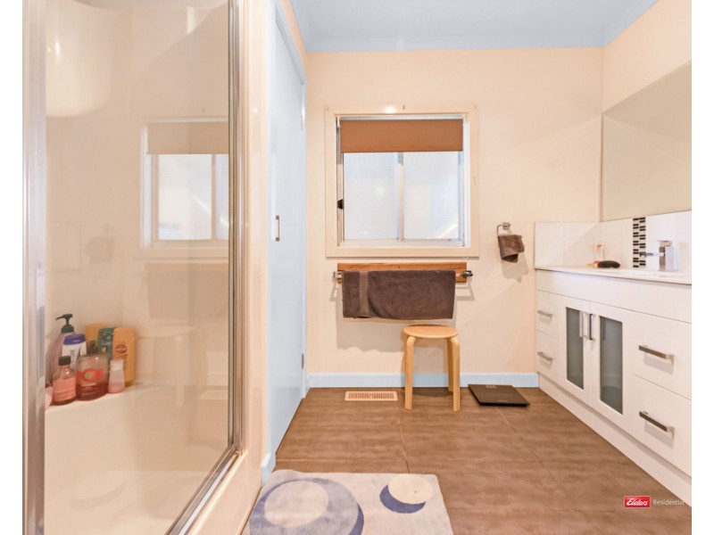 1 James Street, Rochester VIC 3561