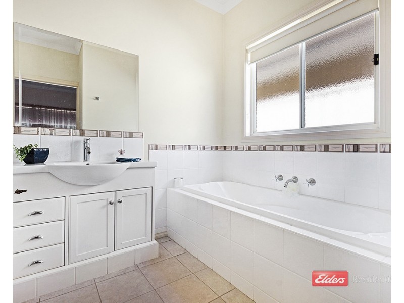 2/4B Warden Street, Moama NSW 2731