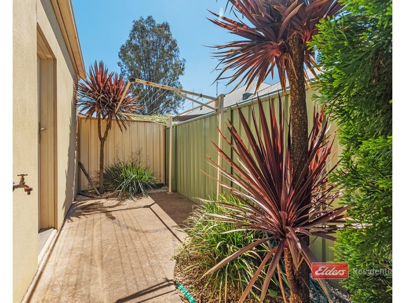 2/4B Warden Street, Moama NSW 2731